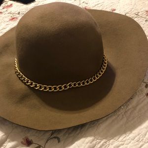 Felt feel Hat for sun or play NWOT